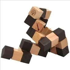 Elastic Cube Puzzle in Wood