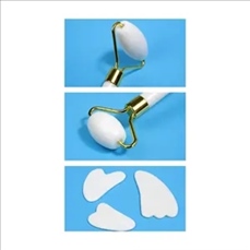 Gift box set with roller guasha board