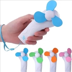 Handheld fan with flashlight